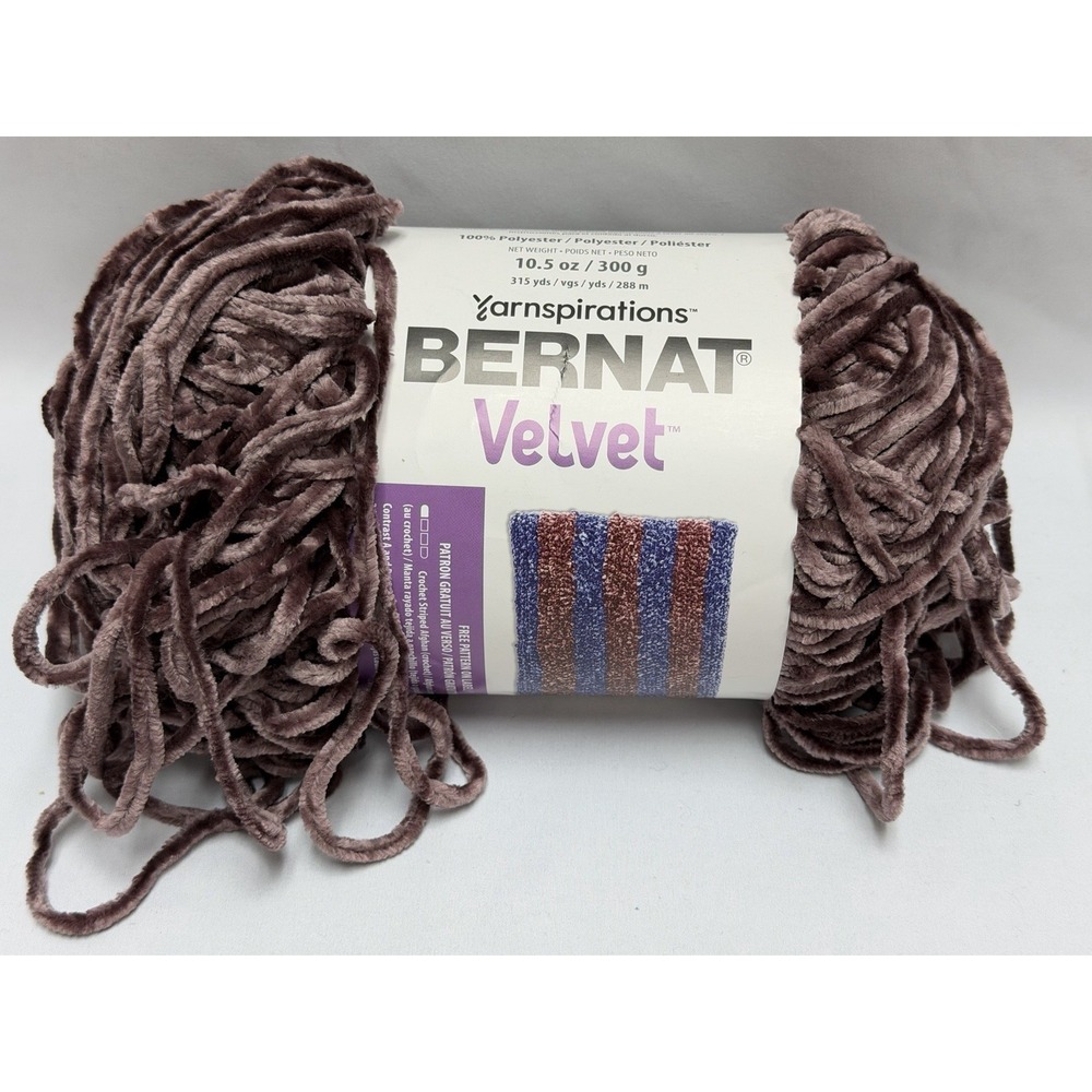 Bernat Yarnspirations Velvet Yarn 10.5 oz skein Mocha 32067 Polyester 5 Bulky